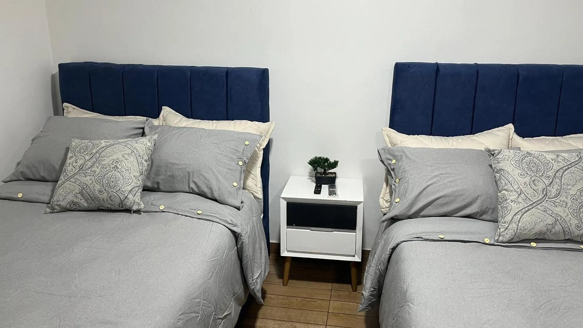Apartamentos Privados Cerca Al Aeropuerto Bogotá Apartmán